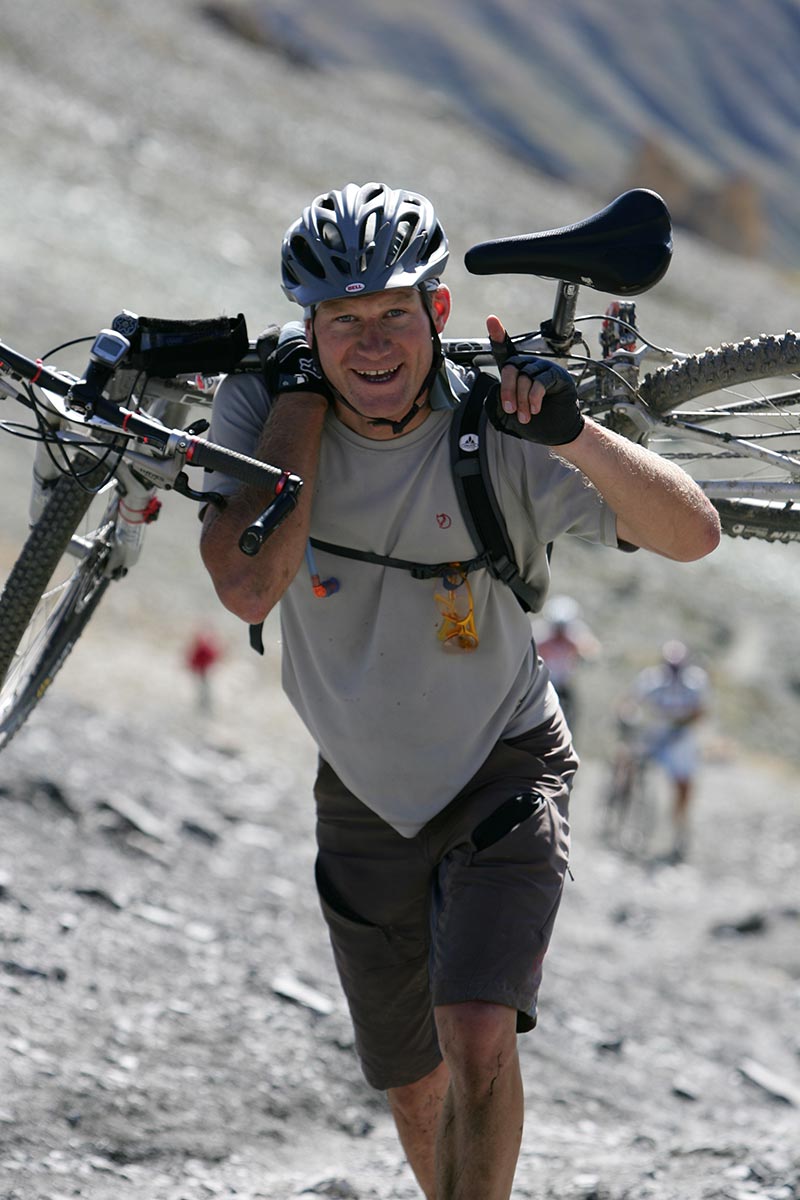 Renaud Toussaint, presidente onorario dell'associazione e leader della corsa, è morto all'età di 33 anni il 24 novembre 2011